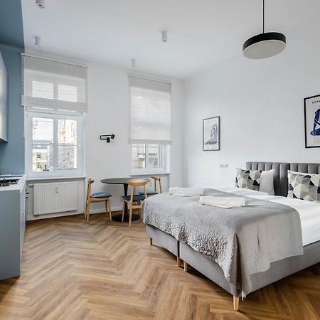 Przytulne I Komfortowe Studia Very Berry W Poznaniu By Noclegi Renters Exterior foto